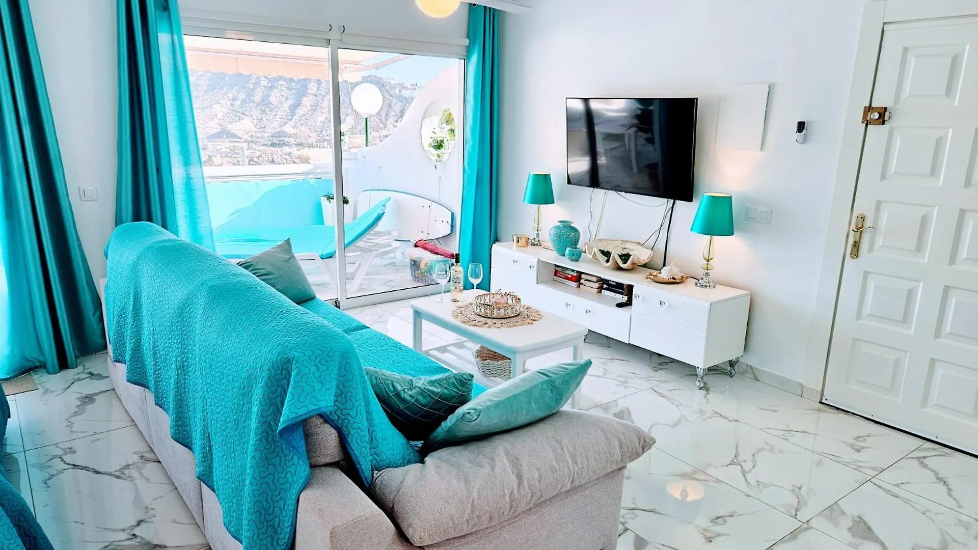 Blue Sky Apartment بلايا ذيل كورا 0*,  إسبانيا